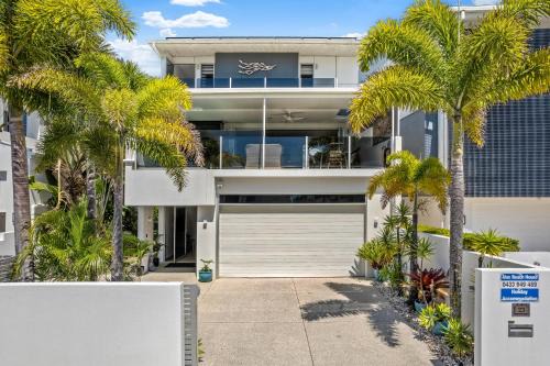 Alexandra Headland House | Alex Beach House