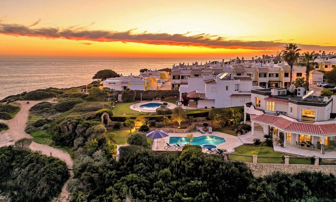 Benagil Villa | Algarve Villa with Pool, Jacuzzi and Benagil Views