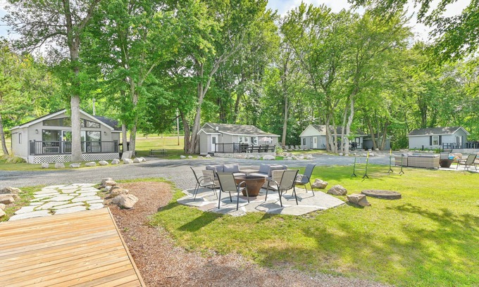 Centre Hastings Cottage | All Four Lakefront Cottages w Large Dock & Fire Pits included in this booking.nn