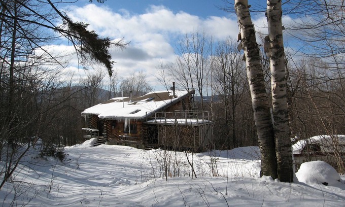 Mount Holly Cabin | All Season Three Level Log Vacation Home On 21 Acres Between Okemo & Killington!