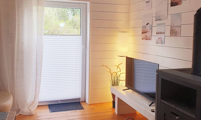 Altheide House | Alleinstehende Doppelhaushälfte mit Terrasse und Parkplatz in Ribnitz-damgarten