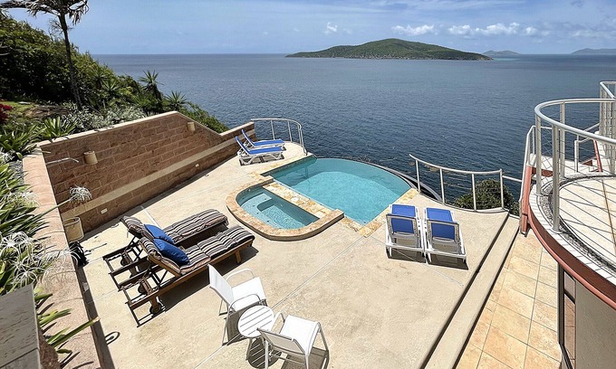 Peterborg Villa | Alluring "Villa Vista" Red Rock Peterborg, St. Thomas, US Virgin Islands