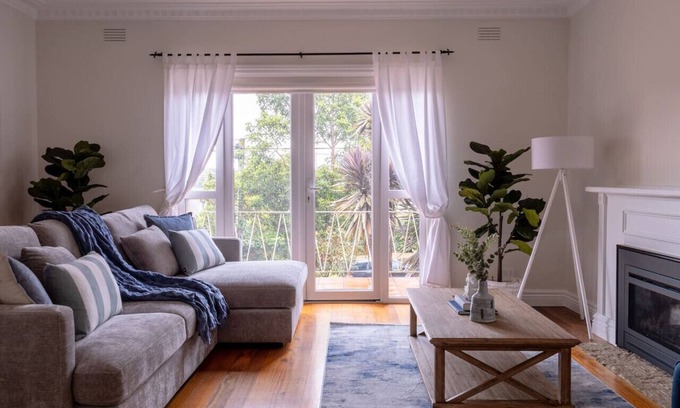 Balwyn North Apartment | Almond Street Balwyn North