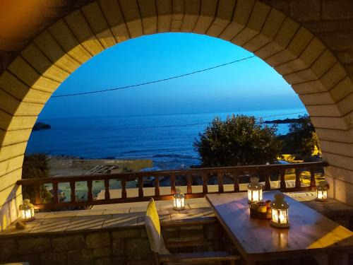 Lefktron House | Almyra apt in Mani