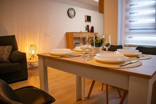 Santa Marina Apartment | Alojamiento entero, centro de Córdoba con cochera