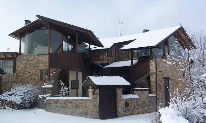 Robleda-Cervantes House | Alojamiento Luz de Hadas