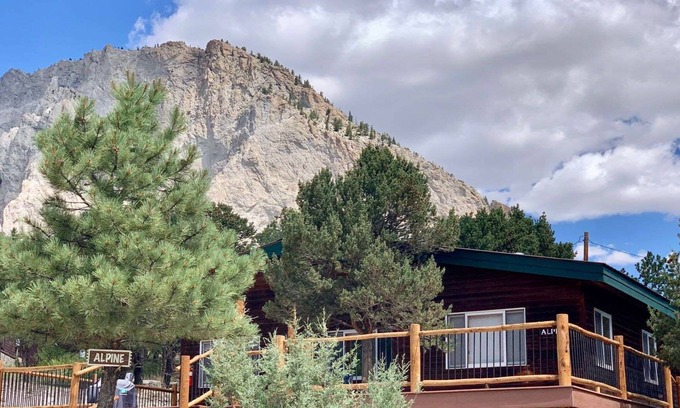 Nathrop Cabin | Alpine Cabin at Deer Valley Ranch. Family friendly w/resort amenities included