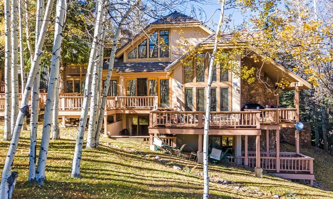 Beaver Creek House | ALPINE MANSION, 8BR + LOFT BR SLEEPS 24 HUGE 8000 sq ft EXCLUSIVE BEAVER CREEK!