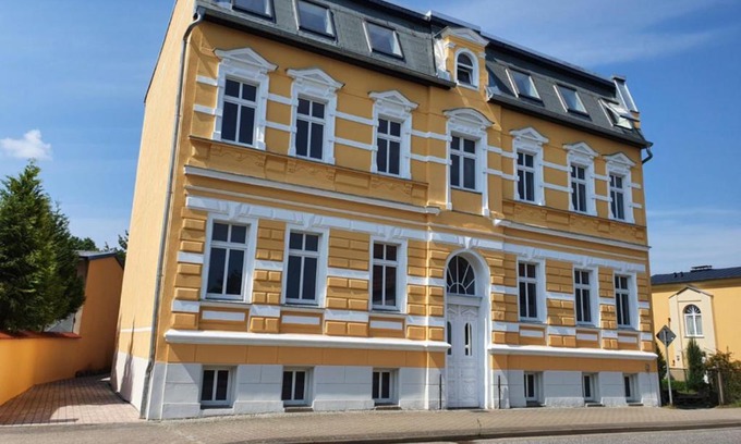 Lychen Apartment | Alt-Berliner Schwanenhof - Ferienwohnungen Lychen