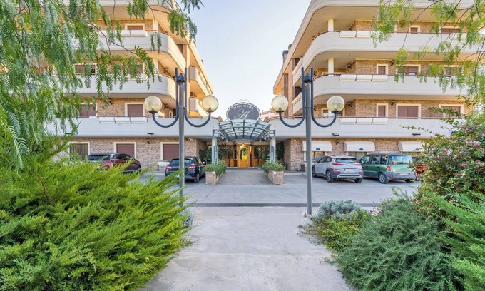 Pomezia House | Altea Suites Hotel Residence