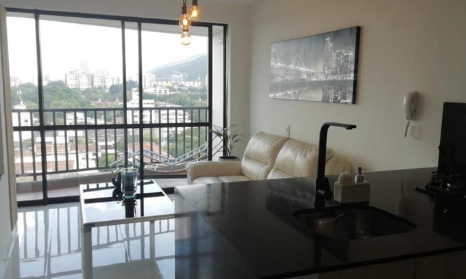 Menga Apartment | Alto Living 1305, Espectacular!