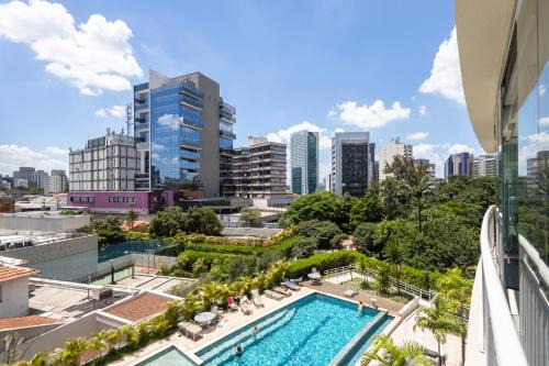 Pinheiros Apartment | Alto padrão 2 dorms Piscina aquecida até 4 pessoas