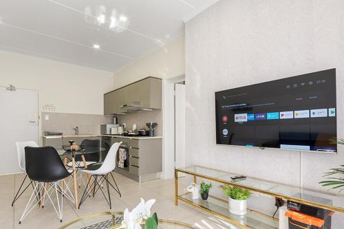 Greater Johannesburg Metropolitan Area Apartment | AluSkye