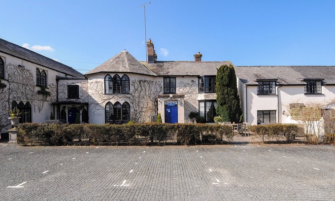Lifton Cottage | ALWAY, pet friendly, with a garden in Lifton
