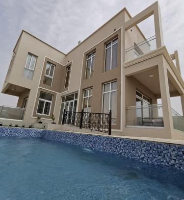 Al Ashkharah Ski Chalet | alyas villa الياس فيلا