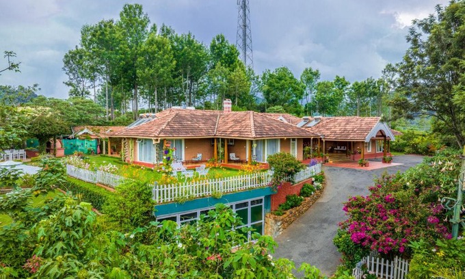 Kotagiri Villa | amã Stays & Trails Raven's Nest , Kotagiri