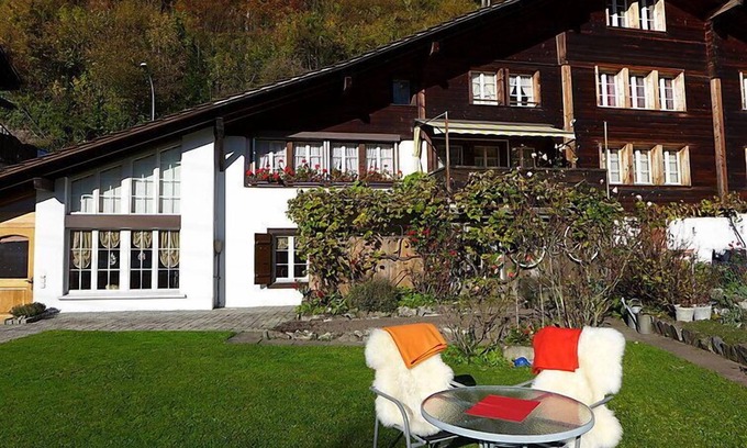 Brienz Apartment | Am Brienzersee by Interhome