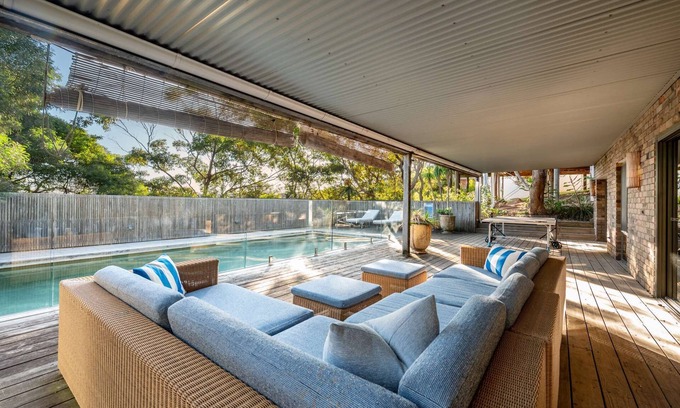 Copacabana House | "Amana" – Ocean Views & Pool