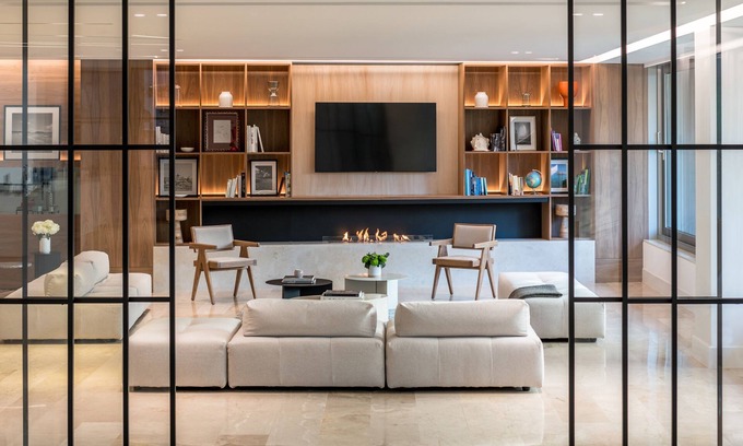 Vouliagmeni Hotel | Amarilia Hotel