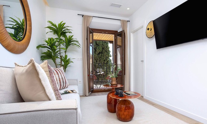 Beiro Apartment | Amazing 1 BD in the Albaicín. Mirador de San Cristobal II