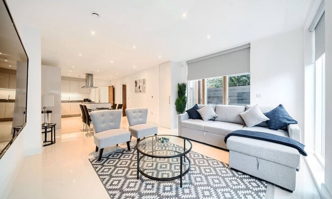 Wimbledon Apartment | Amazing 3 Bed Wimbledon Flat