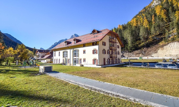 Carbonin Apartment | Amazing apartment in Località Carbonin