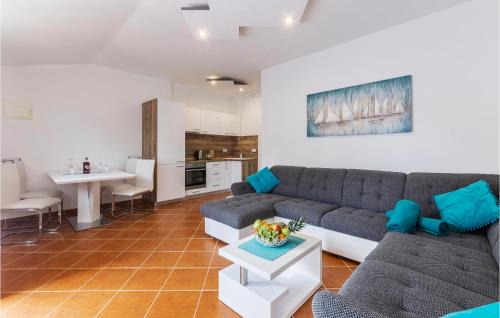 Pavicini Apartment | Amazing Apartment In Pavicini With Wifi