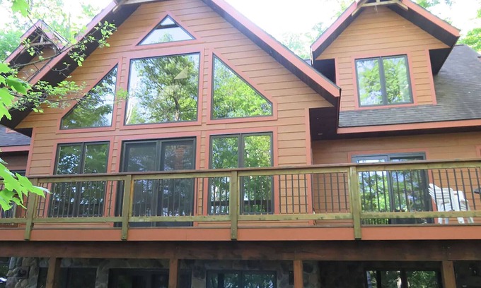 Hayward Cabin | Amazing Custom Built Northwoods Executive Lake Home- Ultimate Family Getaway