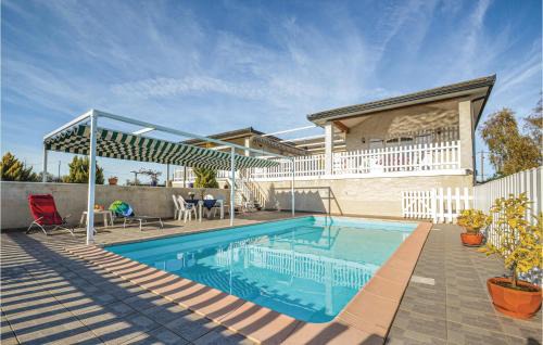 Arnaud-Guilhem House | Amazing Home In Arnaud-Guilhem