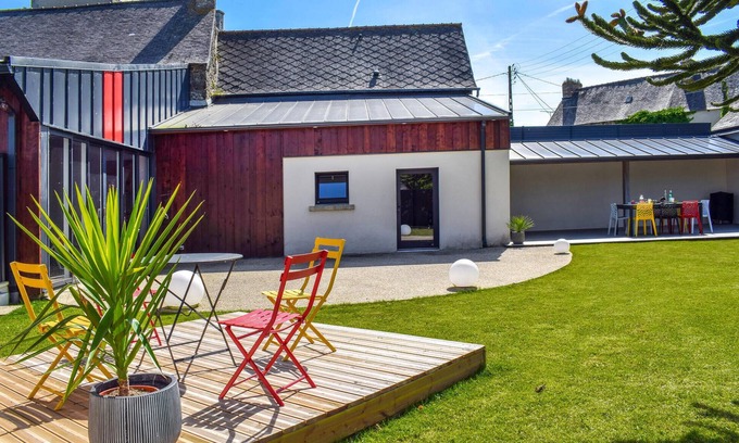 Le Vieux-Bourg House | Amazing home in Le Vieux-Bourg