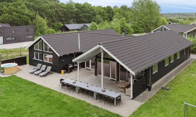 Fjellerup Strand House | Amazing home in Glesborg with sauna
