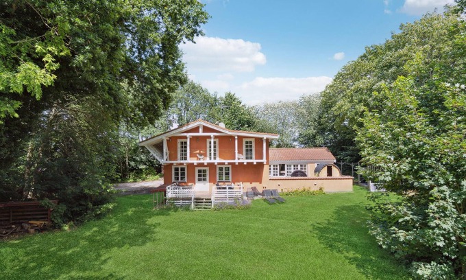 Udsholt House | Amazing home in Græsted with jacuzzi