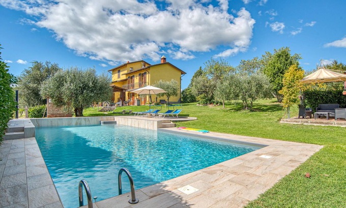 Monterchi House | Amazing home in Monterchi -AR-