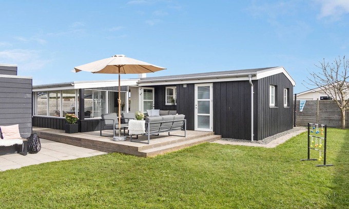 Hasmark Strand House | Amazing home in Otterup with kitchen