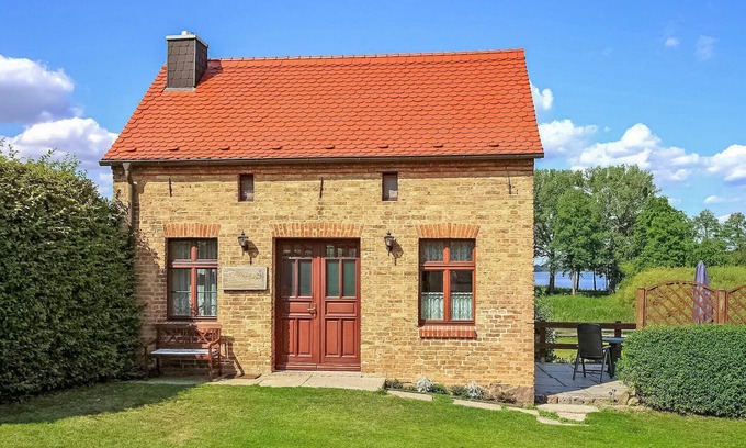 Funkenhagen House | Amazing home in Thomsdorf with WiFi