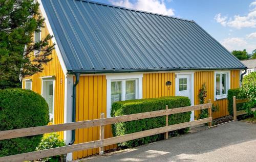 Vastra Karup House | Amazing Home In Västra Karup With Wifi