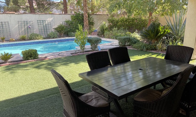 Monarch Estates House | Amazing house 6 minutes strip; 3 bedrooms 3.5 bathrooms, pool, security 24 hs.
