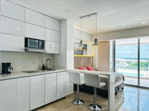 Urbanizacion Eliana Apartment | Amazing loft - 2 minutes from the airport!