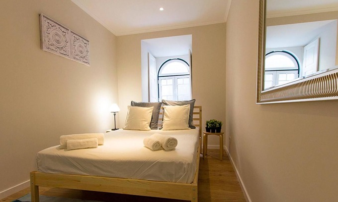 Santo Condestavel Apartment | Amazing Parada by Homing