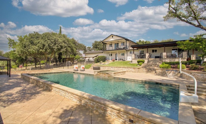 Loomis House | Amazing Pool, Game room and home theatre, near Sacramento, close to Folsom Lake