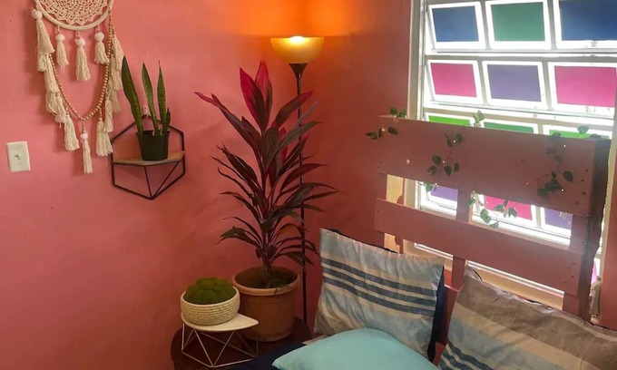 Santurce Apartment | Amazing Pvt Room/Lg Artsy Loft