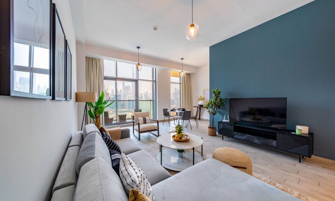 Business Bay Apartment | Amazing Skyscraper 3BR with Burj Khalifa View