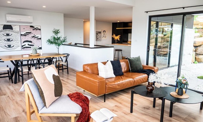 North Hobart House | Amazing view Architech Home 8Minutes to Hobart CBD