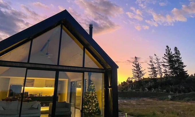 Bronte House | Amazing Views of Tasman Bay