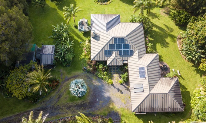 Hawi House | Amazing VIEWS, Spacious, Farmstead Living, Hosts with Aloha