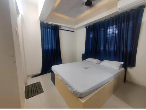 North Nada Hotel | Ambadi Blueberry