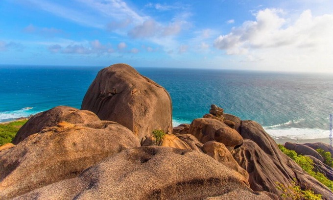 La Digue Villa | Ambiance Villa is nestled in the heart of La digue