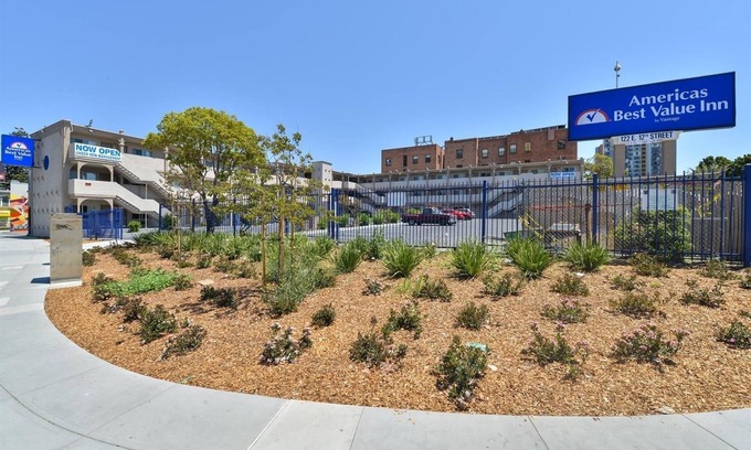 Oakland Hotel | Americas Best Value Inn Oakland Lake Merritt