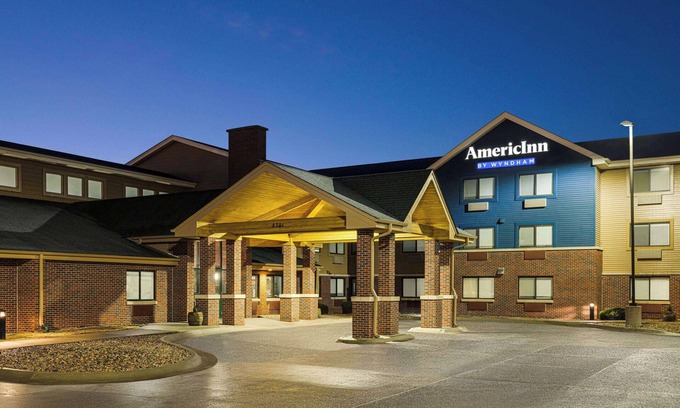 Lincoln Hotel | Americinn by Wyndham Lincoln South