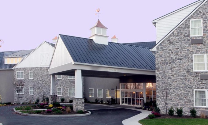 Bird In Hand Hotel | AmishView Inn & Suites